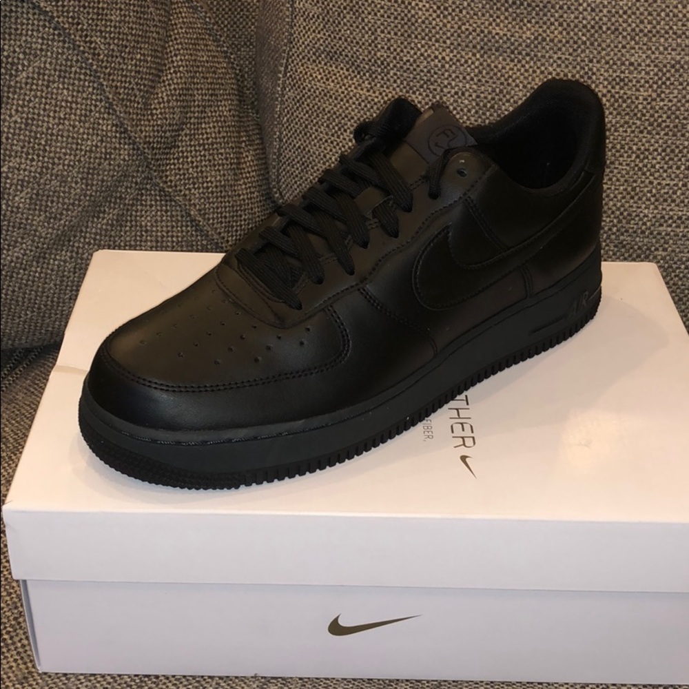 Nike Air Force 1 Flyleather Shoes